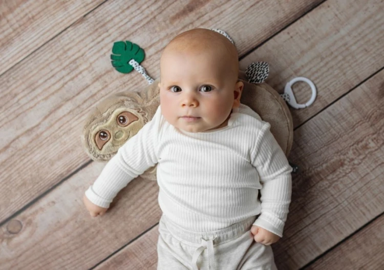 Poduszka Aktywizująca Leniwiec – Naturalne Wypełnienie Mom's care