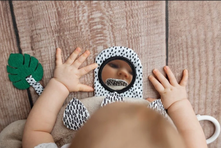 Poduszka Aktywizująca Leniwiec – Naturalne Wypełnienie Mom's care